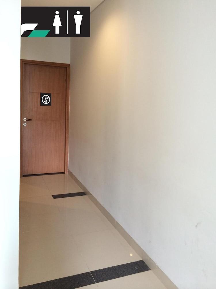 ซิซซ์ คอนเวนชั่น โฮเต็ล Hotel เดนปาซาร์ ภายนอก รูปภาพ