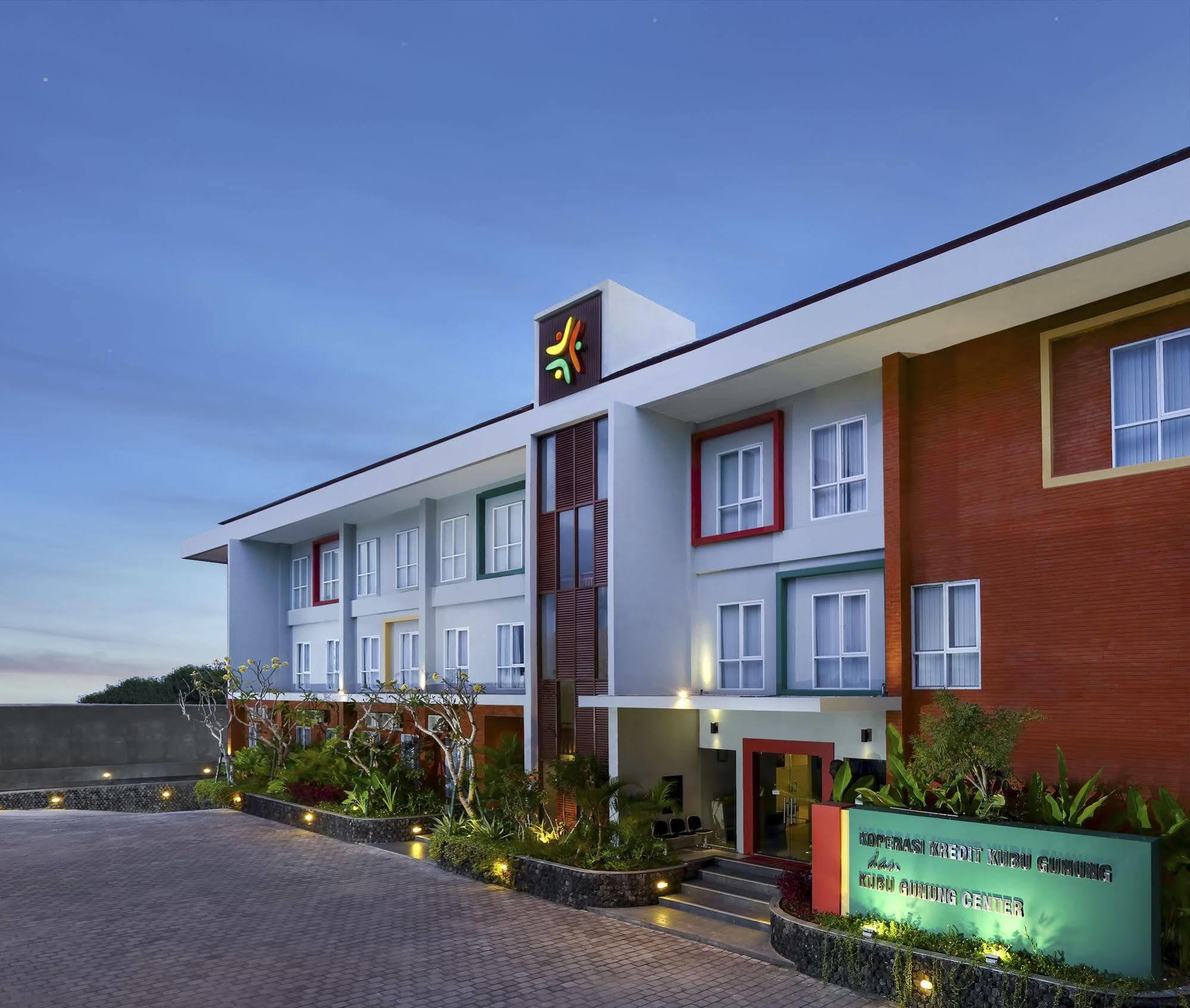 ซิซซ์ คอนเวนชั่น โฮเต็ล Hotel เดนปาซาร์ ภายนอก รูปภาพ